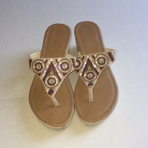 Top Moda heals for the house